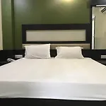Goroomgo Orchid Beach Inn Puri